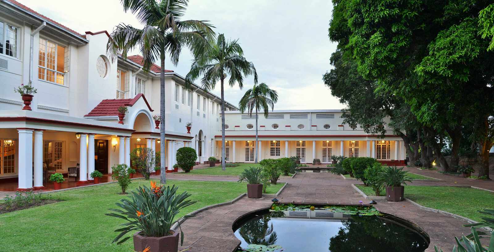 Botswana Victoria Falls Hotel