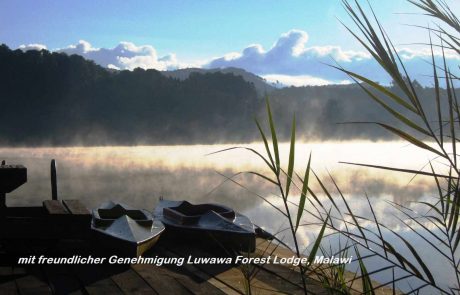 Malawi-Wildes-Hochland-Luwawa-Dam-early-morn