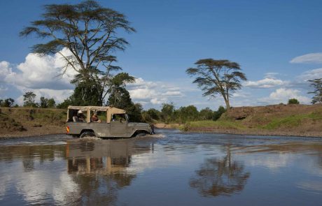Rundreise durch Kenia – Ol-Pejeta-Bush-Camp-game-drive-river Kenia Ol Pejeta Bush Camp - Pirschfahrt