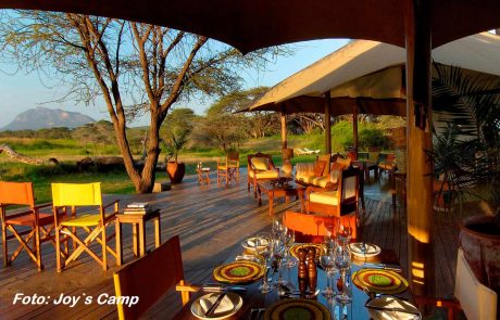 Kenia Joy`s Camp Terrasse
