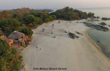 malawi-entdecker-Makuzi-Beach-Lodge-The-Beach Malawi Makuzi Beach