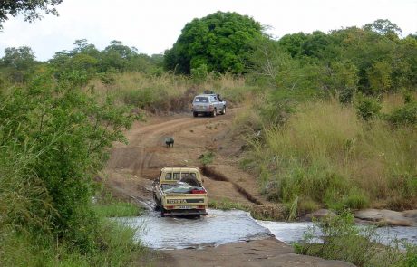 Sambia-a4r-road Sambia Piste im Luangwa Tal