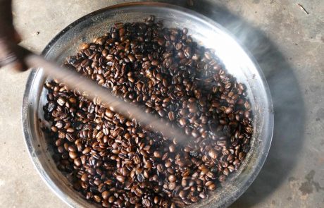 Ugandas Norden-Kaffee-Tour