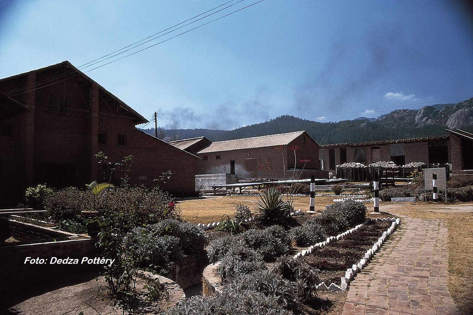 Malawi Dedza Pottery Lodge