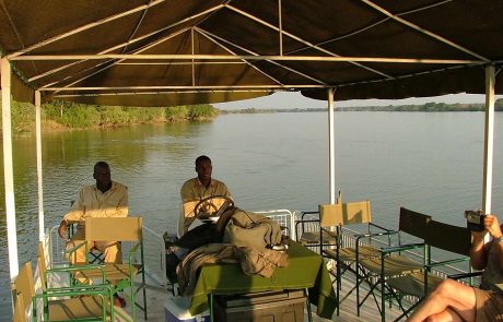 Mukambi Safari Lodge Boottour