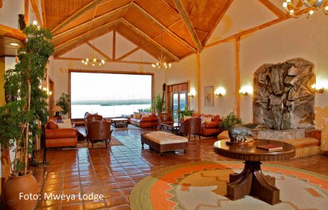 uganda-pa-Mweya-lobby10