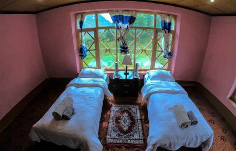 Schneeleoparden Tour Homestay