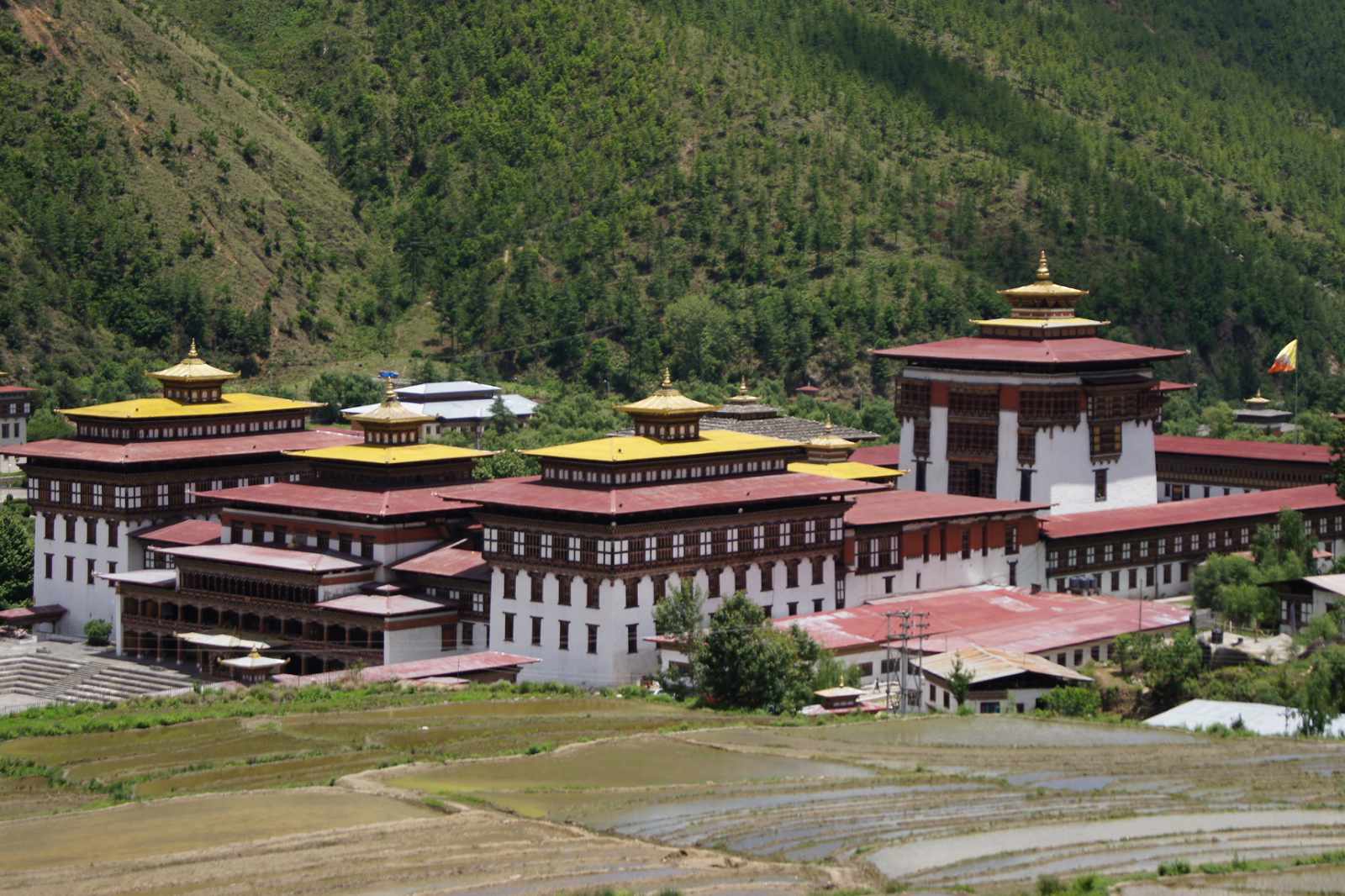 Bhutan, Trashichhoe Dzong