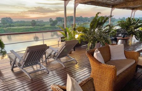 ABN Kreuzfahrtschiff Sundeck Indien Flusskreuzfahrt Ganges Kreuzfahrt Schiff von ABN Sundeck