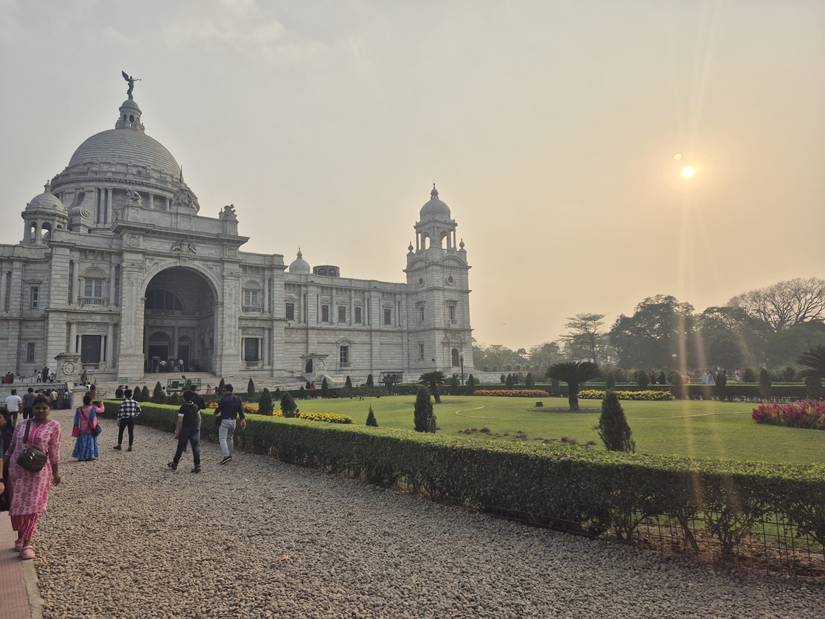 Victoria Memorial Kolkata mit untergehender Sonne