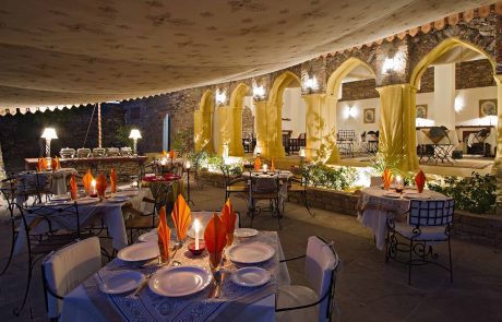 Ramathra Fort Dinner am Abend