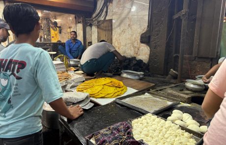 Lucknow Street Food Walk cc. E. Niehs